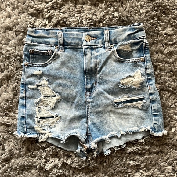 American Eagle Outfitters Pants - American Eagle women’s curvy hi-rise shortie jean shorts. Size 00